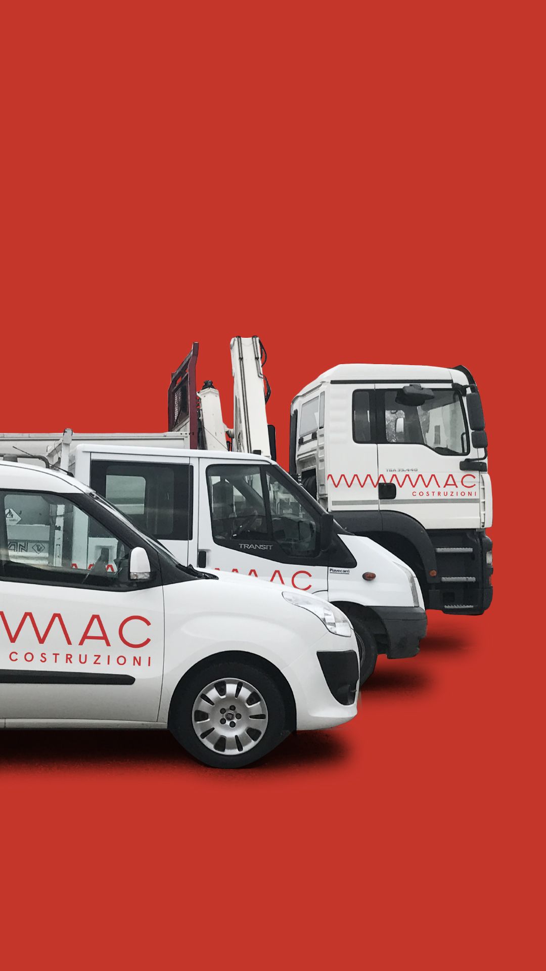 Storia verticale: furgone e camion con la livrea MAC su fondo rosso