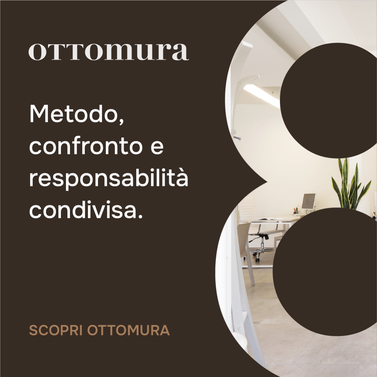 Annuncio Ottomura verticale su fondo chiaro