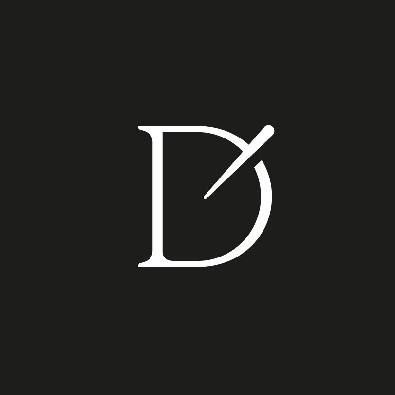 Immagine profilo social con il monogramma bianco su nero